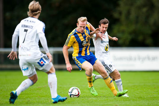 Bläddra bland fler bilder av Fotboll, Division 1 Södra, Eskilsminne - Husqvarna