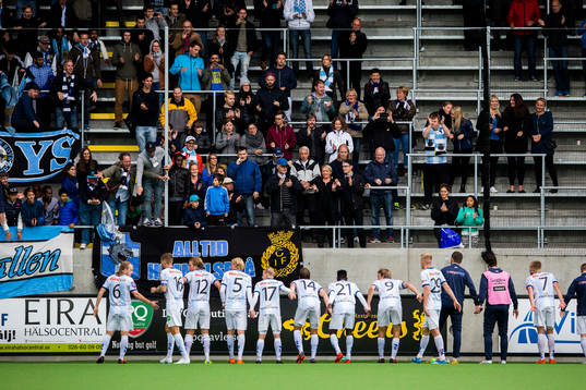 Gefles spelare tackar sina supportrar