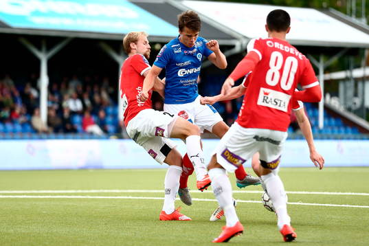 Åtvidabergs Simon Skrabb och Kalmars Markus Thorbjörnsson
