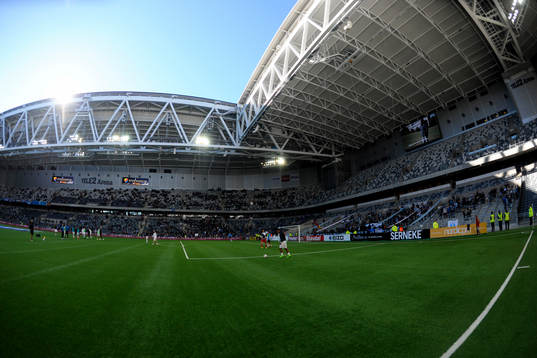 Malmös-spelare värmer upp på Tele2 arena