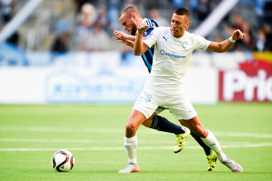 Malmös Nikola Djurdjic och Djurgårdens Alexander Faltsetas
