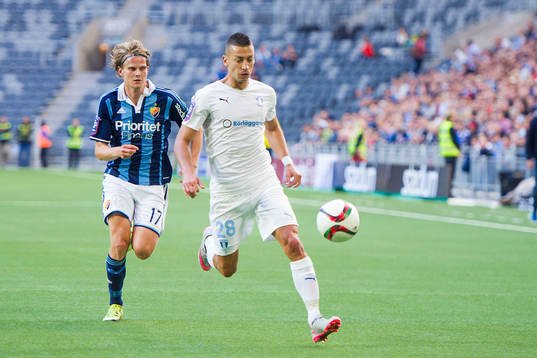 Djurgårdens Tim Björkström och Malmös Nikola Djurdjic