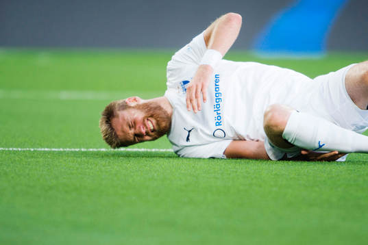 Malmös Rasmus Bengtsson skadar sig