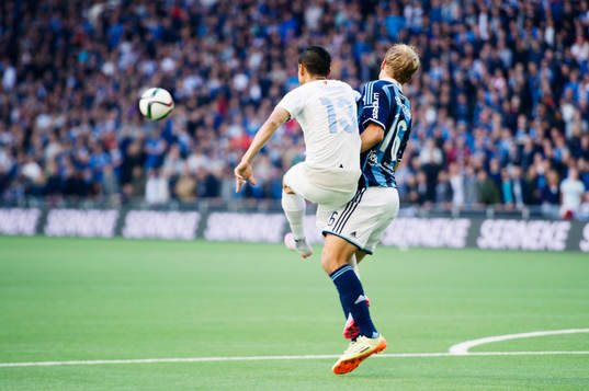 Malmös Victor Yoshimar Yotun Flores och Djurgårdens
