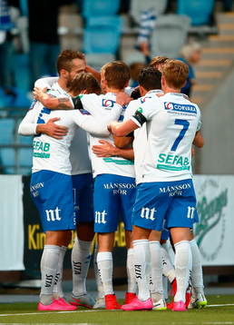 Norrköpings spelare jublar