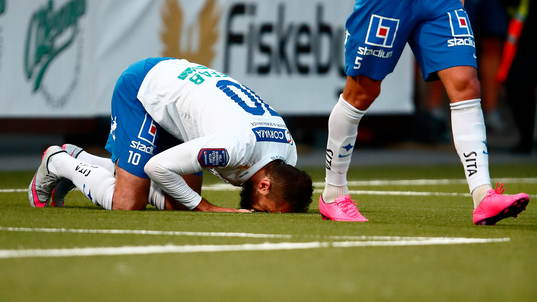 Den starkt troende Norrköpings Emir Kujovic tackar högre