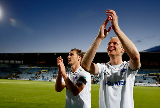 Norrköpings Linus Wahlqvist och Andreas Johansson jublar
