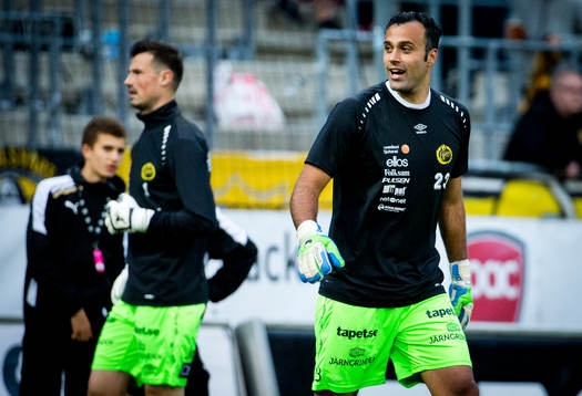 Elfsborgs målvakt Kevin Stuhr Ellegaard och målvakt Abbas