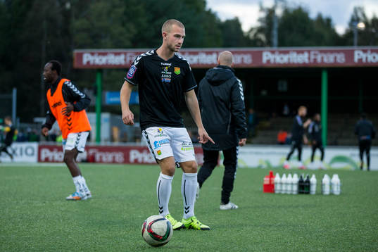 GAIS Sebastian Starke Hedlund på uppvärmningen innan