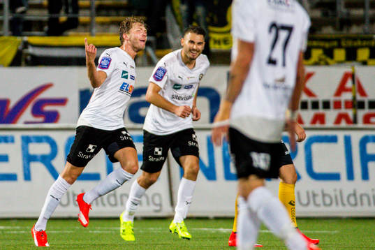 Örebros Martin Broberg jublar