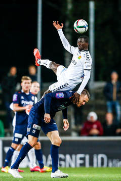 GAIS Yussif Chibsah och Utsiktens Anders Mogren