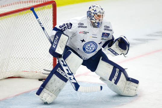 Leksands målvakt Frans Tuohimaa innan hockeymatchen mellan