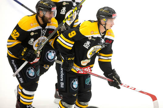 Panterns Kim Johansson jublar