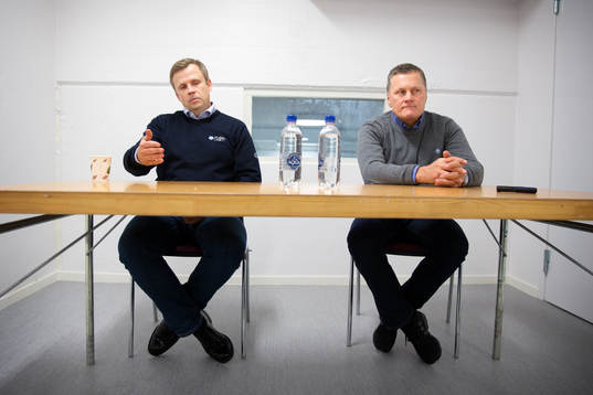 Leksands huvudtränare Robert Sjur Nilsen och Panterns