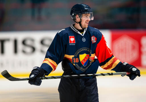 Djurgårdens Daniel Brodin ser glad ut