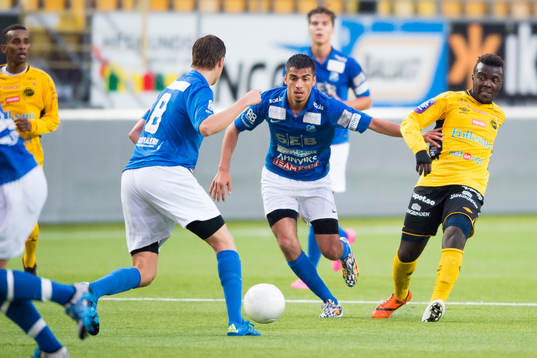 Kamp mellan Norrbys Abbas Mohamad och Elfsborgs Jamy Makindu