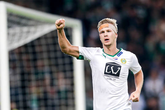 Hammarbys Erik Israelsson jublar