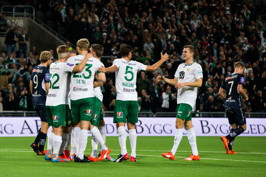 Hammarbys spelare jublar