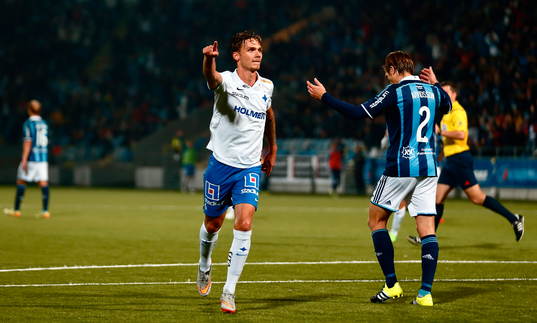 Norrköpings Linus Wahlqvist jublar och Djurgårdens Jesper