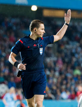 Matchens domare Martin Strömbergsson