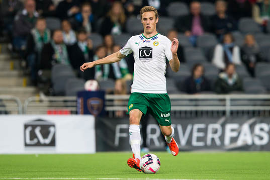 Hammarbys Fredrik Torsteinbö med bollen