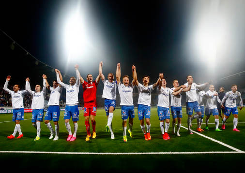 Norrköpings spelare och tränare Jan Andersson jublar och