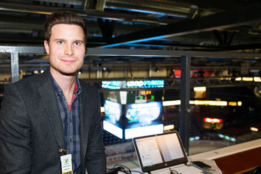 Daniel Olausson, Expressens skribent
