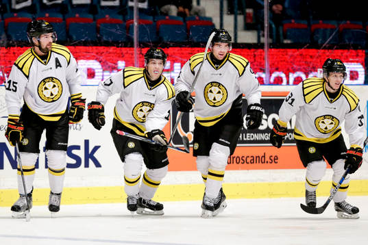 Brynäs spelare jublar