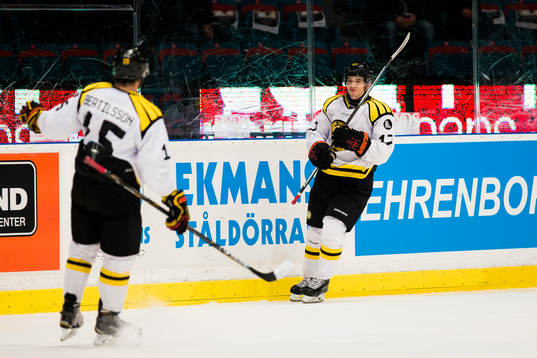 Brynäs Pathrik Westerholm jublar