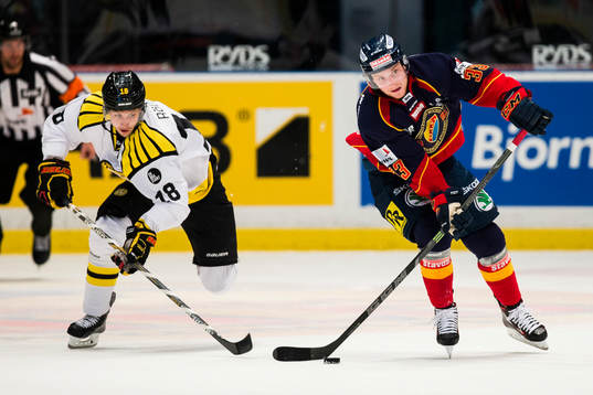 Brynäs Anton Rödin och Djurgårdens Linus Hultström