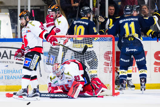 Örebros Greg Squires, Viktor Ekbom och målvakt Julius