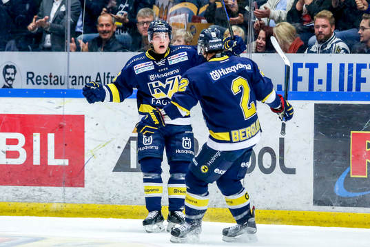s Filip Sandberg jublar