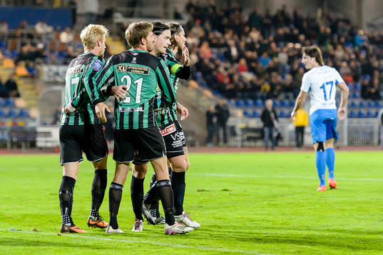 Varbergs spelare jublar