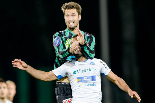 Varbergs Peter Nyström och Värnamos Issam Jeball