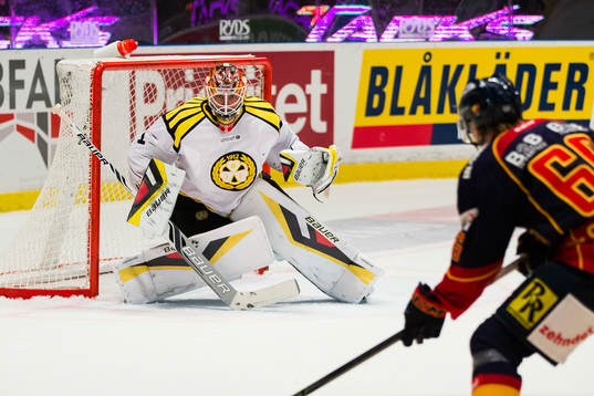 Brynäs målvakt Felix Sandström