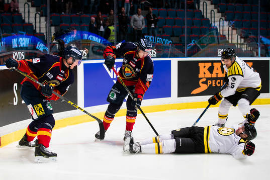 Djurgårdens Henrik Eriksson och Lukas Vejdemo samt Brynäs