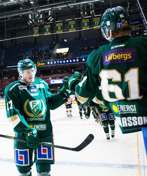 Färjestads John Persson firar