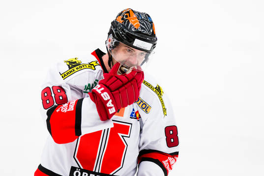 Örebros Jakub Petruzalek