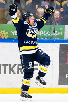s Mattias Tedenby jublar