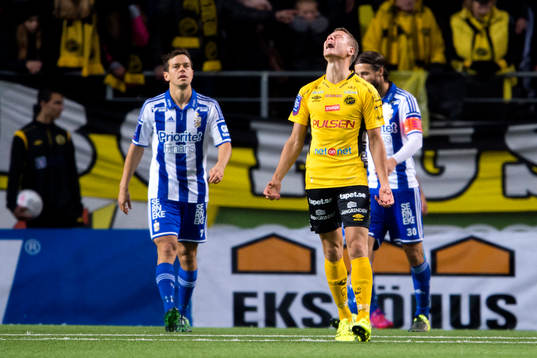 Elfsborgs Viktor Claesson deppar