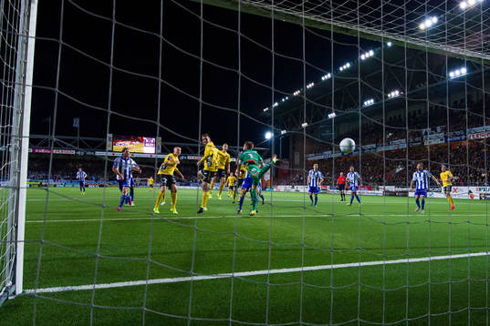 Elfsborgs Anders Svensson nickar in 1-0