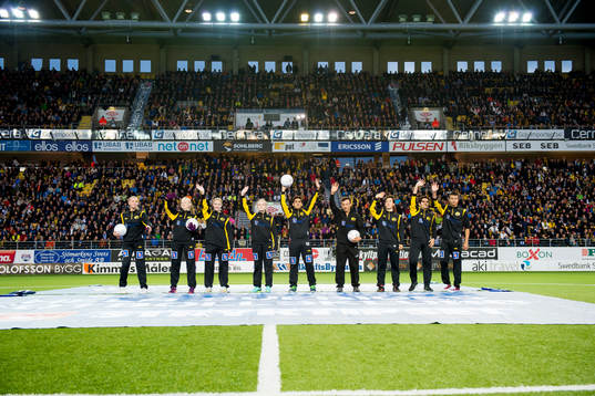 Bollpojkar och bollflickor