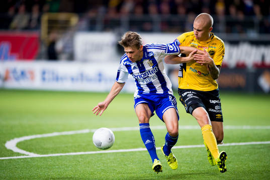 IFK Göteborgs Riku Riski och Elfsborgs Sebastian Holmén