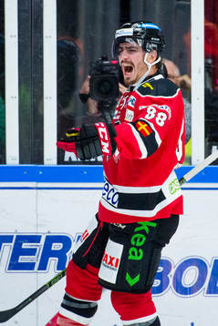 Malmö Redhawks Peter Mueller jublar