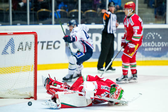 Modos Adam Reideborn och Linköpings Nichlas Hardt