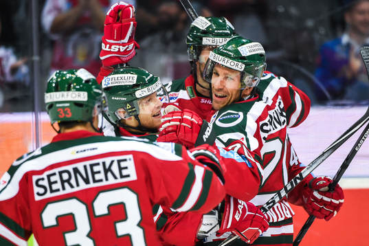 Frölundas Joel Lundqvist  jublar