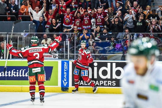 Frölundas Jacob Larsson jublar