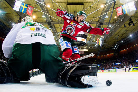 Bläddra bland fler bilder av Ishockey, SHL, Frölunda - Färjestad