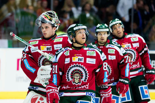 Frölundas målvakt Johan Gustafsson, Ryan Lasch, Patrik