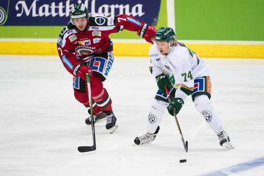Frölundas Henrik Tömmernes och Färjestads Rasmus Asplund